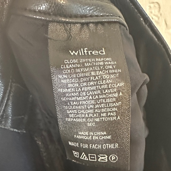 Aritzia Wilfred Black Vegan Faux Leather Straight Leg Pants High Waisted Size 4 - Picture 5 of 5